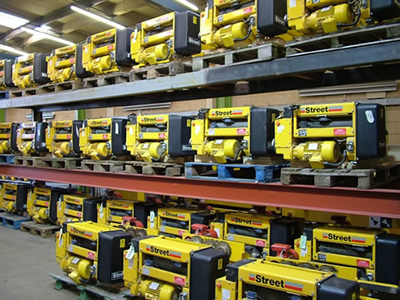 Street crane dealer